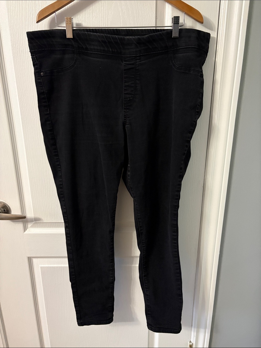 Old Navy Black Stretch Jeggings - Slim Fit rockstar Jeggings